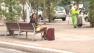 Noemilk en una gran cogida anal en la parte posterior de un carro