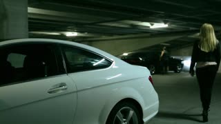 Jessica Drake cogiendo con un desconocido en un estacionamiento público