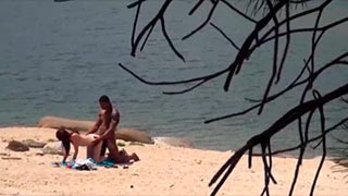 Cubano ligueando en el pantano de San Juan se echa un palomazo con una ninfómana