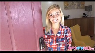 Rubia chiquita jovencita cogida por ex novio - Madison Hart