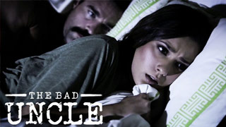 Tío obsesionado con la sobrina se la termina echando. Jaye Summers y Charles Dera