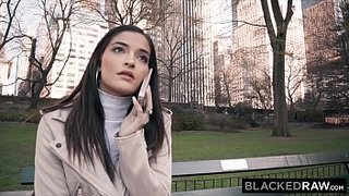 Chavita se coge la verga negra más grande del mundo para volver con el ex. Emily Willis