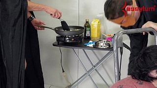 La receta de tortilla al estilo depravación. Para un buen chef pervertido