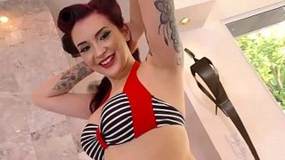 Porno interracial con chica pelirroja Pin-up. Amber Ivy