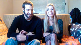 Paula y Rodri hacen su primer vídeo casero. Masturbación con pies incluida