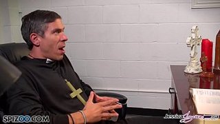 Estudiantes calenturientas se echan un palo delante del padre. Jessica Jaymes y Nikki Benz