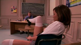 Colegiala caliente cumple sus fantasías sexuales con su maestro. Melanie Rios