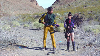 Parodia porno de Apex Legends. Wraith echando pasión anal con Mirage