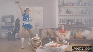 Lesbianas gamers. Ayumi Anime se disfraza de Chun-Li para Jenna Sativa