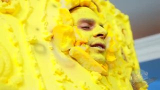 Bob Esponja tiene sexo oral. ¿A quién se la van a mamar debajo del mar?