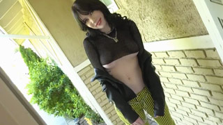 La joven flaca pálida emo Leda Elizabeth es cogida duro en Hookup Hotshot