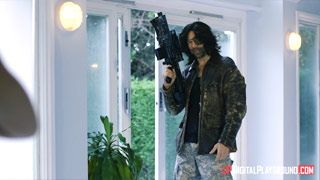 Rina Ellis salva el mundo - Episodio 3. Tomb Raider se coge a Rambo