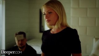 Jovencita rubia bien buena cogida y bañada en leche. Dixie Lynn