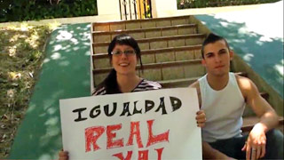 Feminista del 15M se estrena en el porno gritando: Cristiano rómpeme el trasero