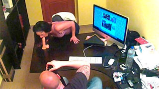 La valenciana Nika acude a una entrevista porno