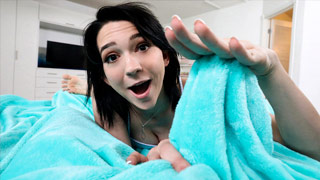 Riley Jean cabalgando la verga de su hermanastro