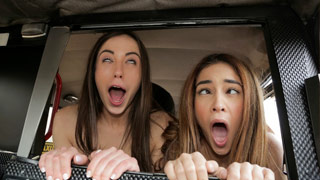 Dos españolas guapas me pidieron que las llevara a Barcelona. Anastasia y Ginebra