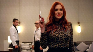 MUSE - Episodio 1. MILF pelirroja Maitland Ward enseña a sus alumnos una lección