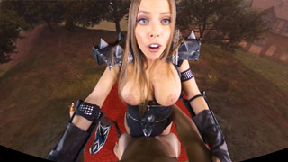 Caballera de la Muerte abre su chocho y echa pasión la verga humana más grande