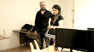 ¿No son ustedes los de la productora porno? Lara Aparicio