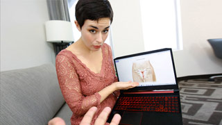 Madrastra enseña a coger a su hijastro inseguro. Olive Glass