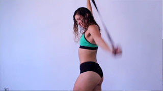 Vero Golden hace abdominales para mamar verga