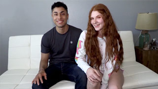 Estudiante latino con vergota echando pasión con una pelirroja coqueta. Jane Rogers