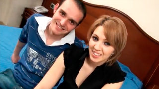 Debut porno de una pareja amateur liberal. Pamela y Jesús