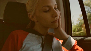 Chiquita y chida recibe una venida adentro. Hime Marie