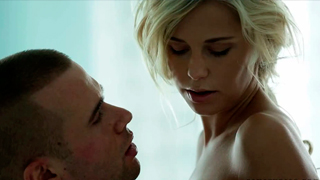 Bellezona echando pasión sexy. Dido Angel