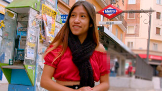 Mi vecina Adely Ruiz ha llegado de Perú para echar desmadre por el barrio