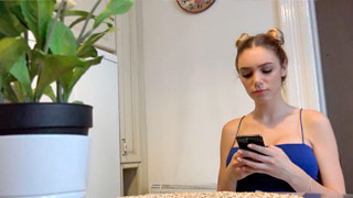 Adolescente con moños se coge a un anciano bien feo. Paola Hard