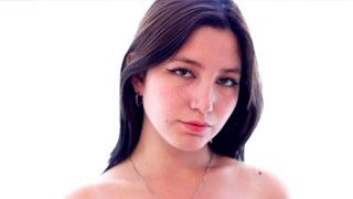 Debut porno de la argentina Hanna Fox con sus 18 años