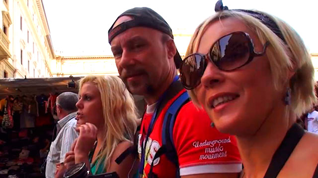 Evita de Luna y Jakeline Teen sacan lo mejor de Conrad Son... ¡Su leche!