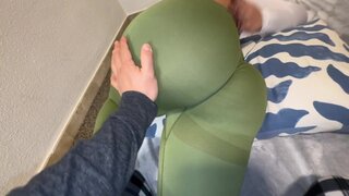 Gran invento, los leggings que hacen un culito... mejor lo cuenta Margot Deluxxx