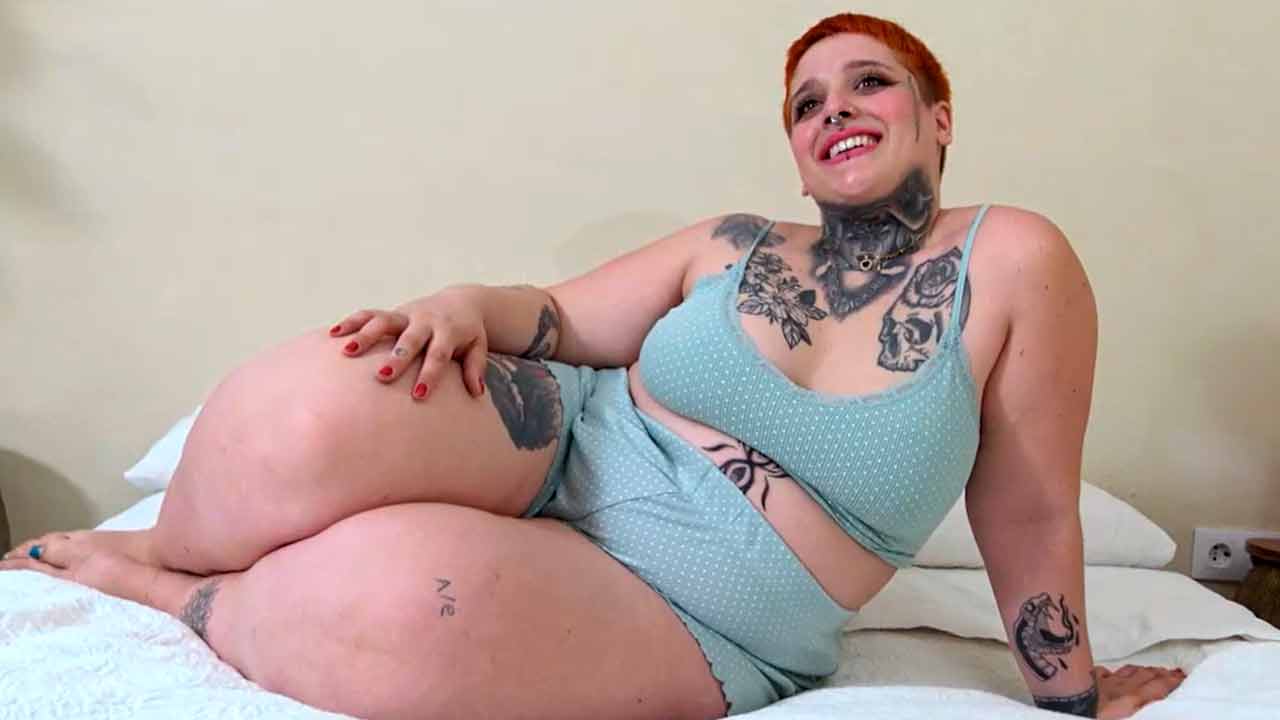 Lola Silvestre es una BBW de las buenas. ¡Échale un ojo y verás de lo que es capaz!