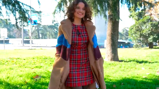 ¡A la caza de un universitario que quiera echarse a Elena de la Vega!