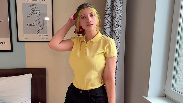 La repartidora de pizza acepta propinas. Ficción con Likabusy y delivery fuck