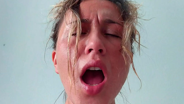 Indescriptible, punto de vista y sexo bien locochón con una amateur de pezones parados