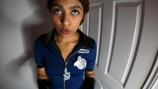 Scarlt Scandal te obliga a venirte con su muy apretada panocha morena tres veces